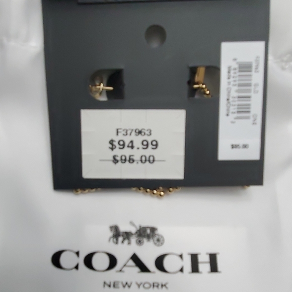 Coach Star 💫 Earrings - Picture 3 of 4